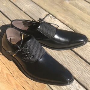 Black tuxedo dress shoes
